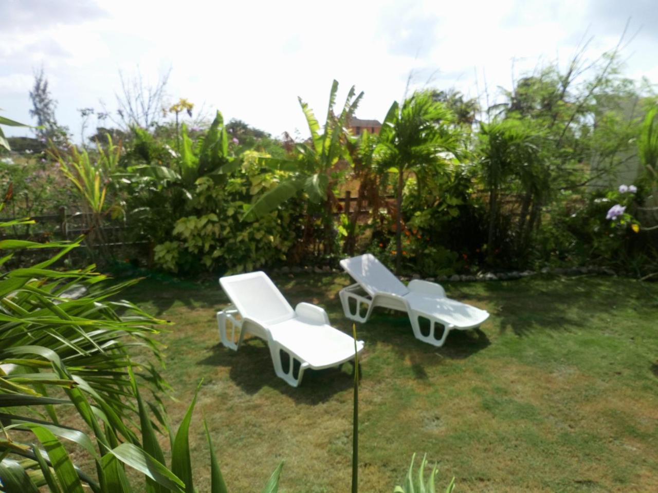 The Pool House Villa Saint Philip Exterior photo